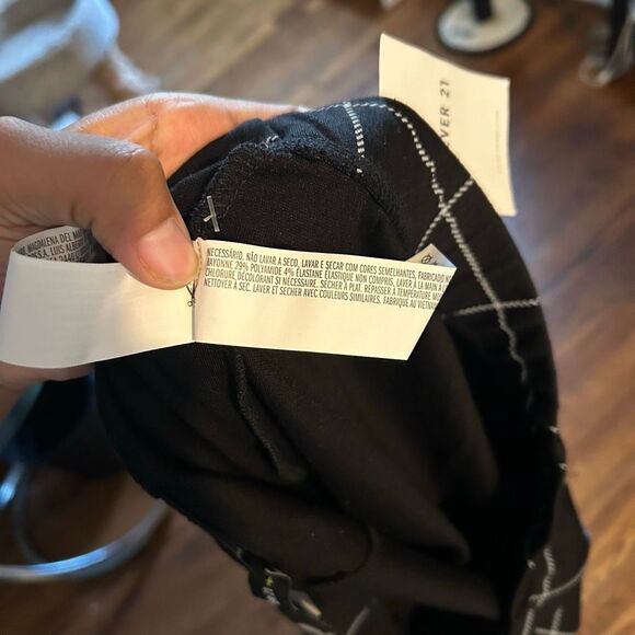 New Forever 21 Pants - Picture 5 of 5